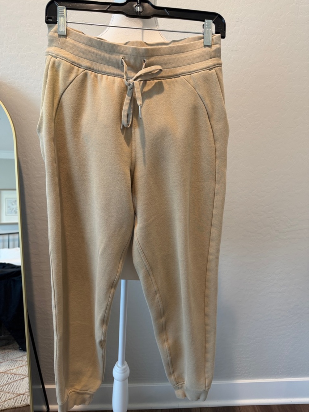 Lululemon Drawstring Joggers - Beige